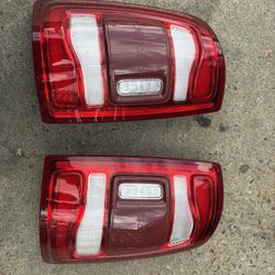 19-24 Ram 2500 Tail Lights 