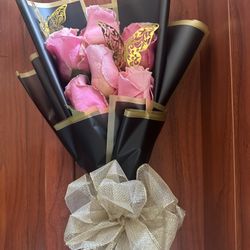 Half Dozen Rose Bouquets $30