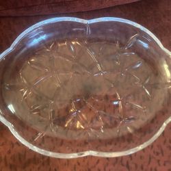 New. Gotham Crystal Bread Tray. 10$