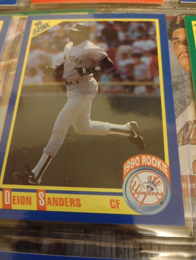Some Very good condition '90 SCORE baseball cards for sale !!!