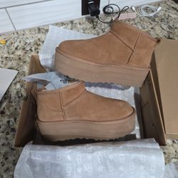 MINI BOTAS UGG
