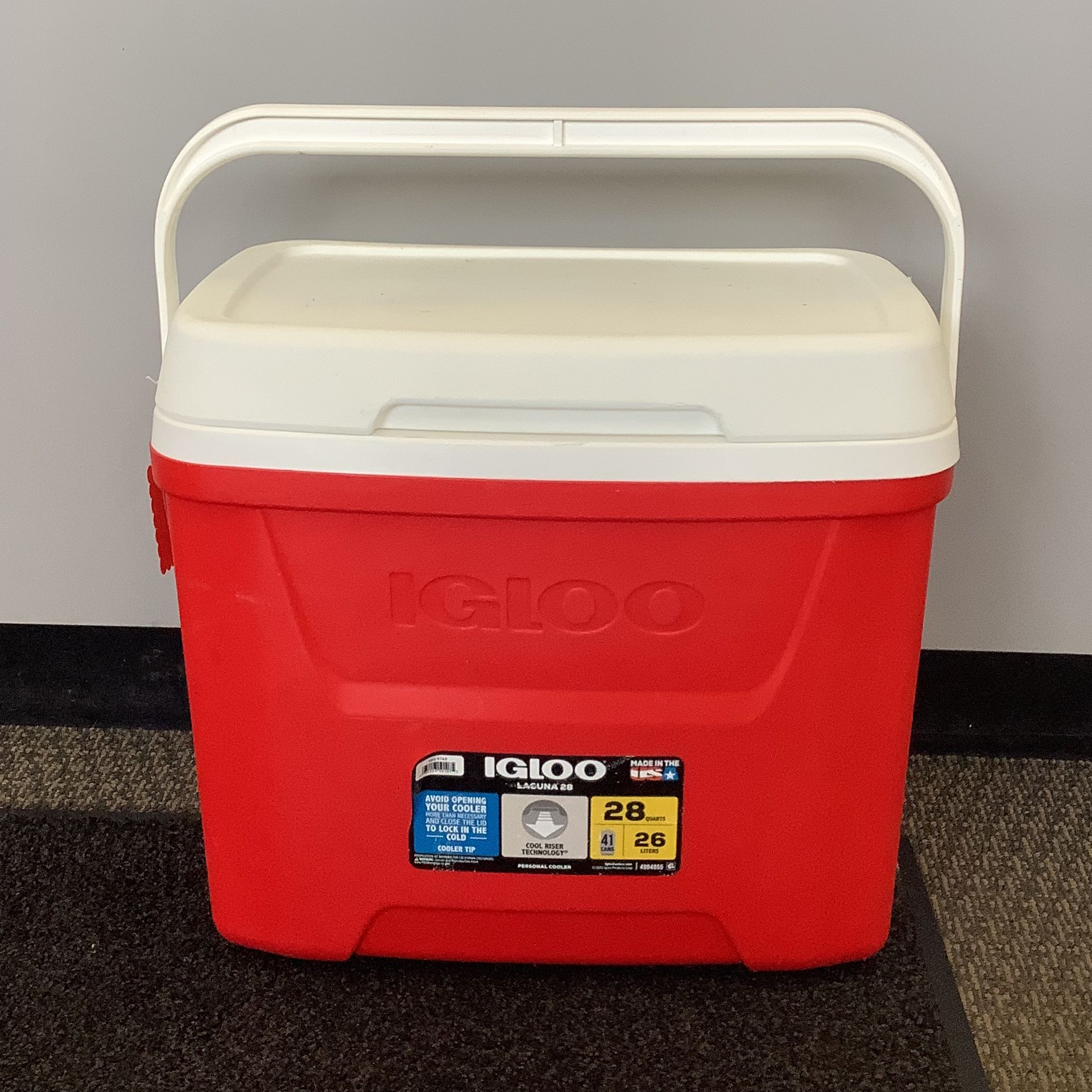 Igloo Cooler 28 Quarts 26 Litters