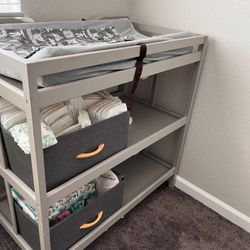 Baby Changing Table With 2 Changing Pads!