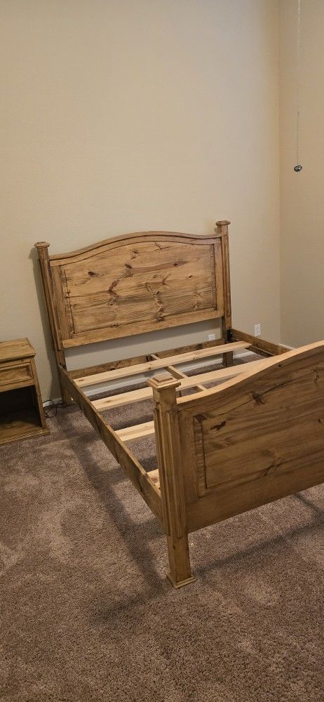 3 PC Queen Bedroom Set