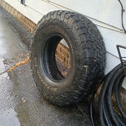 No Plugs No Holes lt 285 75 R16