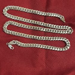 Silver 925  Chain  28 " Long  7mm Width  ( 102 Grams)
