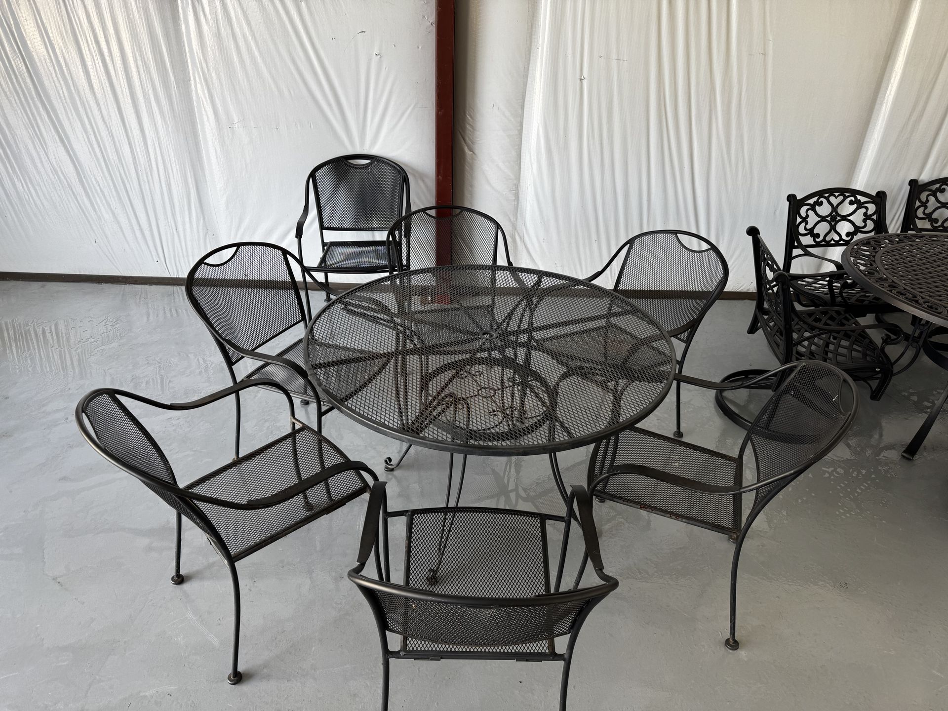 Patio Furniture Round Table