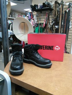 New men steel toe shoes sz 8
