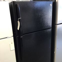 GE 15 Cu Ft Top And Bottom Fridge. 1 year Warranty 