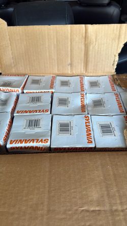 30 —Silvania halogens light
