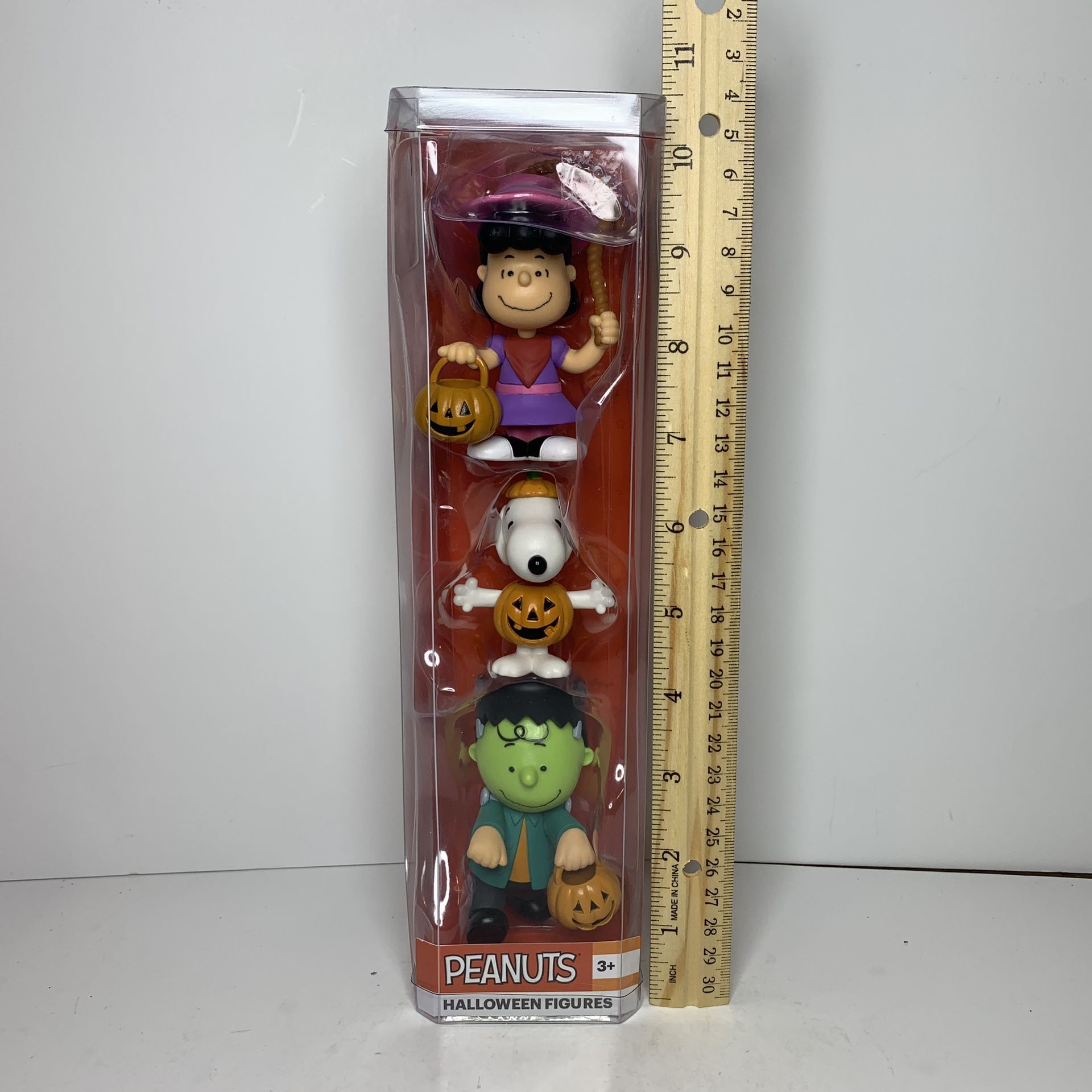 NEW Halloween Peanuts Comic Strip Cartoon Character Action Figures Charlie Brown Snoopy Dog Pet Lucy Toy Pumpkin Frankenstein