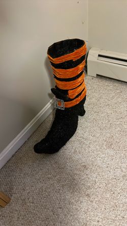 Halloween Boot Decor 