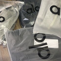 Alo Set Grey And Black 
