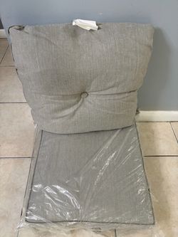 Cushion Set