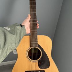 Yamaha FG800 (Acoustic Guitar)