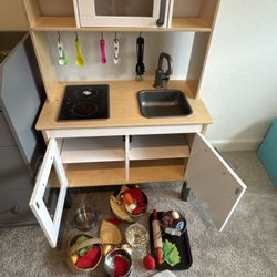 Play Kitchen Plus Good