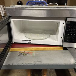 Frigidaire Microwave 
