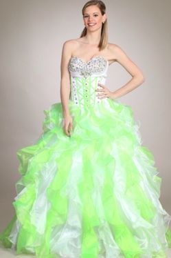 Prom / quince dress brand new