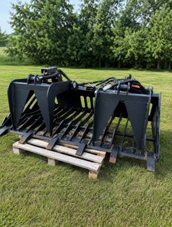🚜 Rock Grapple Bucket – $1,800 🚜