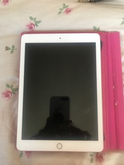 IPAD 6th Generation perfect condition 210