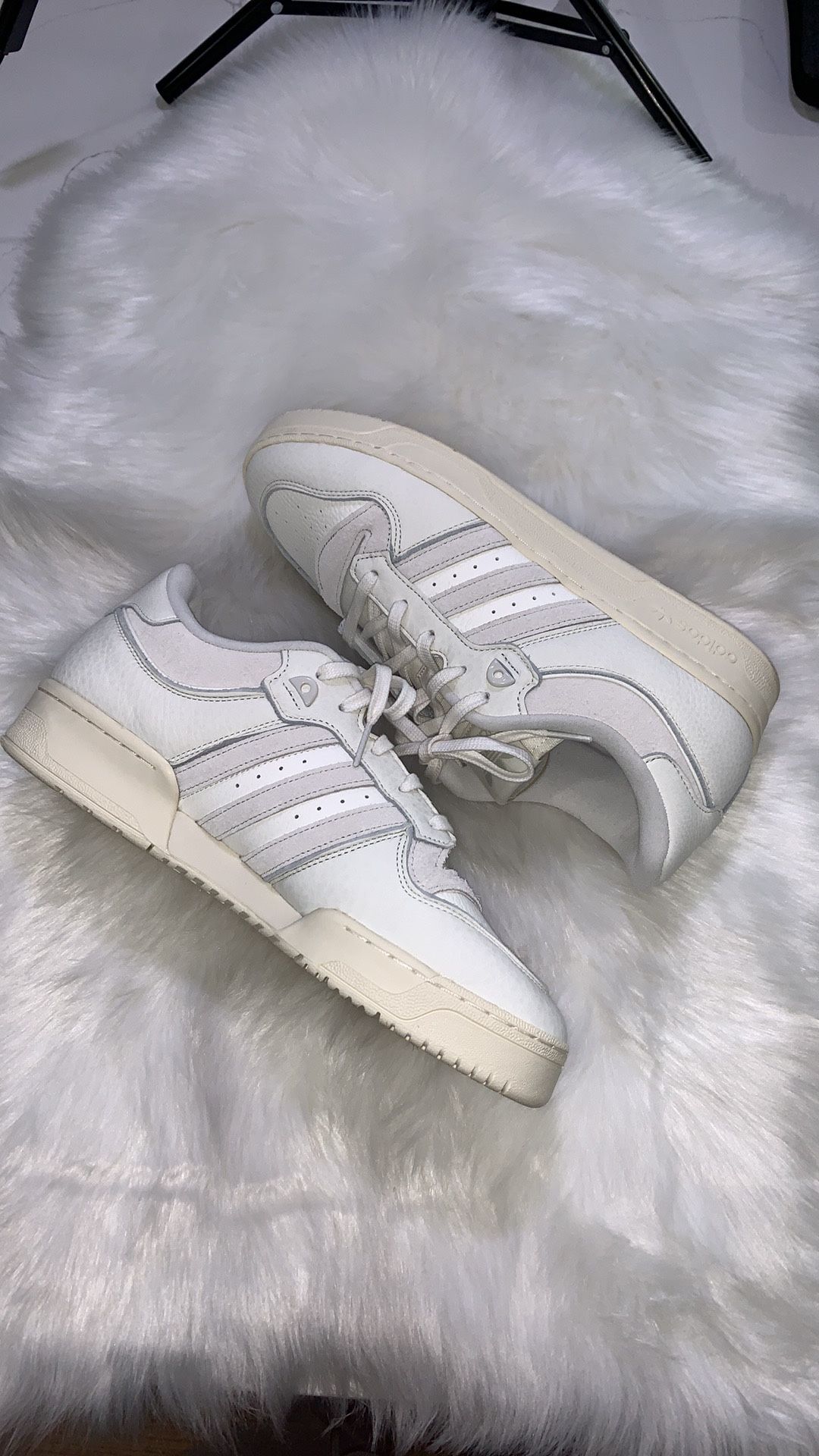 Adidas Rivalry Low 86 Sneakers. Gently Used. Size 12.5.
