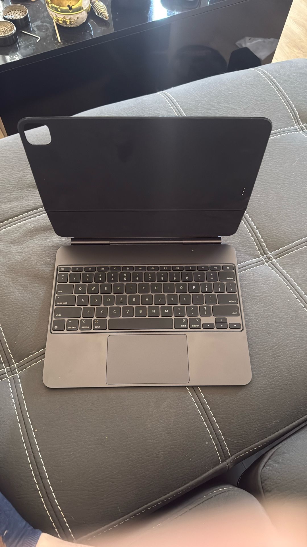 Apple Magic Keyboard For iPad Pro 13 In