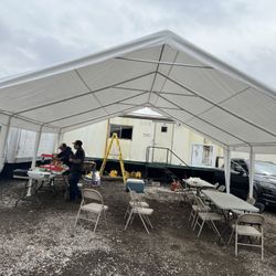 Rent Carpa 20x20 Tables And Chairs 