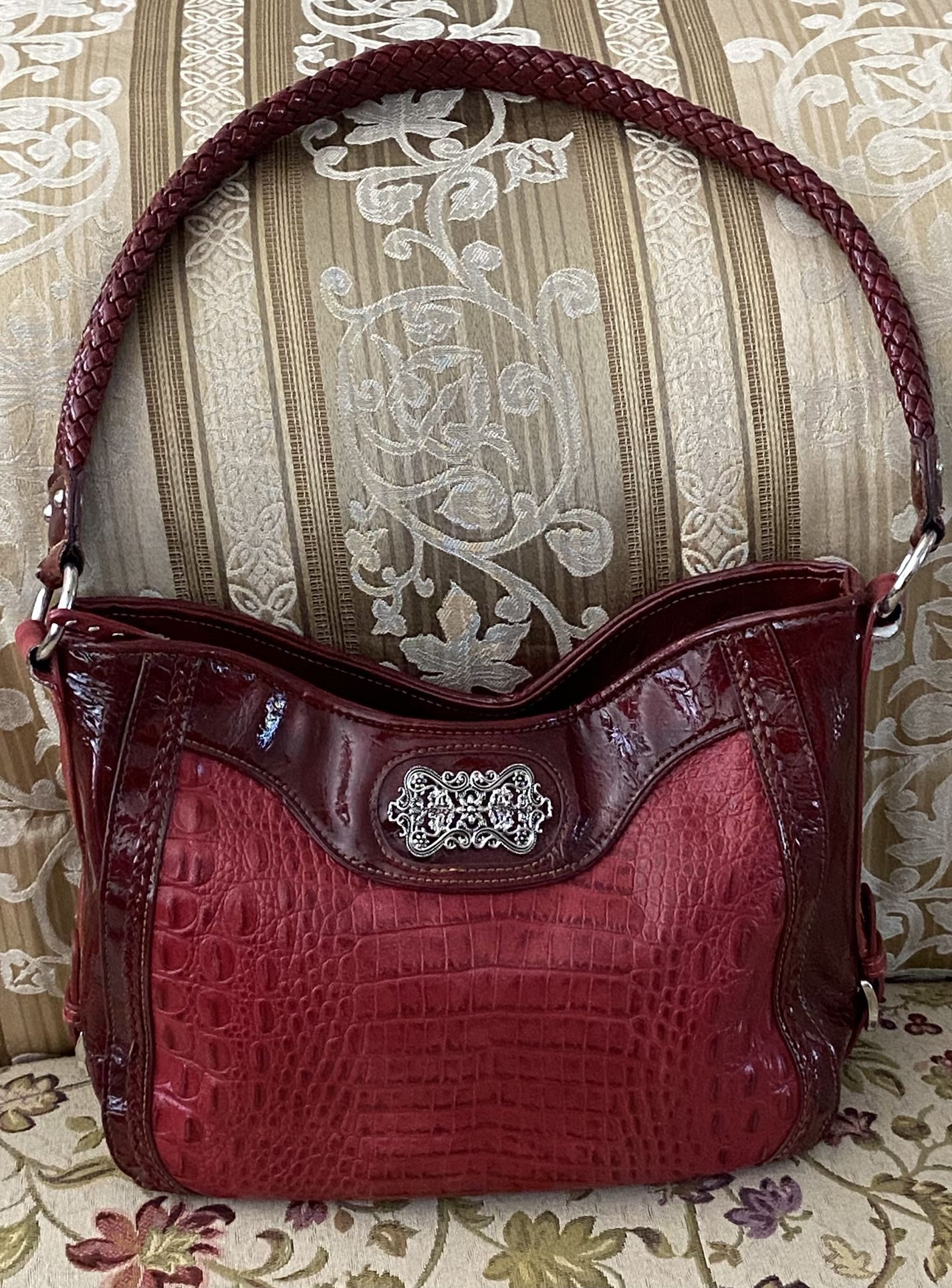 MC RED FAUX ALLIGATOR HAND BAG PURSE