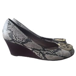 Tory Burch Python Snakeskin Molly Wedges Womens Sz 10M Made In Brazil