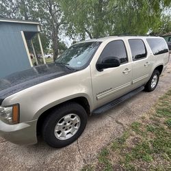 2010 Chevrolet Suburban