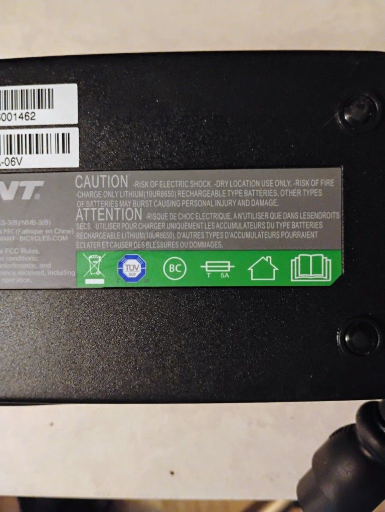 Giant EnergyPak Fast Charger 544M36V4A-06V 41.8 volts for Sale in