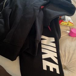 Nike Sweatsuit 