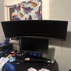 BEN Q AND 47’ Curved ASUS monitor 