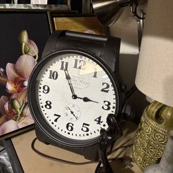 Metal Wristband Clock Large