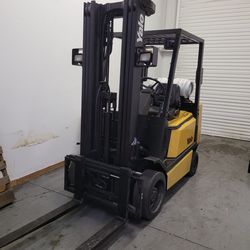 Yale gas Forklif 5,000 lbs