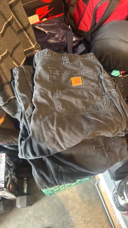 2 Used Carhartt pants 40x36