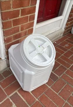 Air tight Dog Cat Food Container
