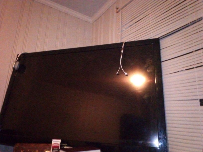 75 Inch Flat Screen Sharp TV
