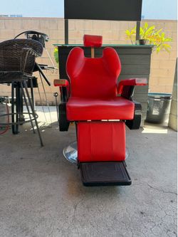 BARBER CHAIR