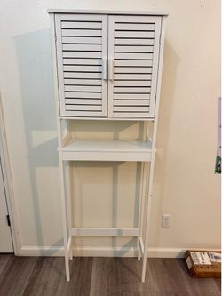 Toilet storage