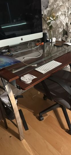 Glass/Wood desk