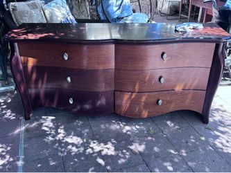 Curved Front 6-Drawer Wood Dresser