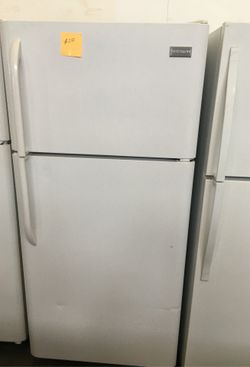 Frigidaire top freezer white. 28 wide