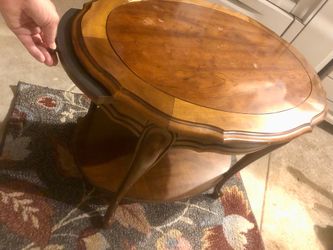 Hammary vintage French Provincial accent table