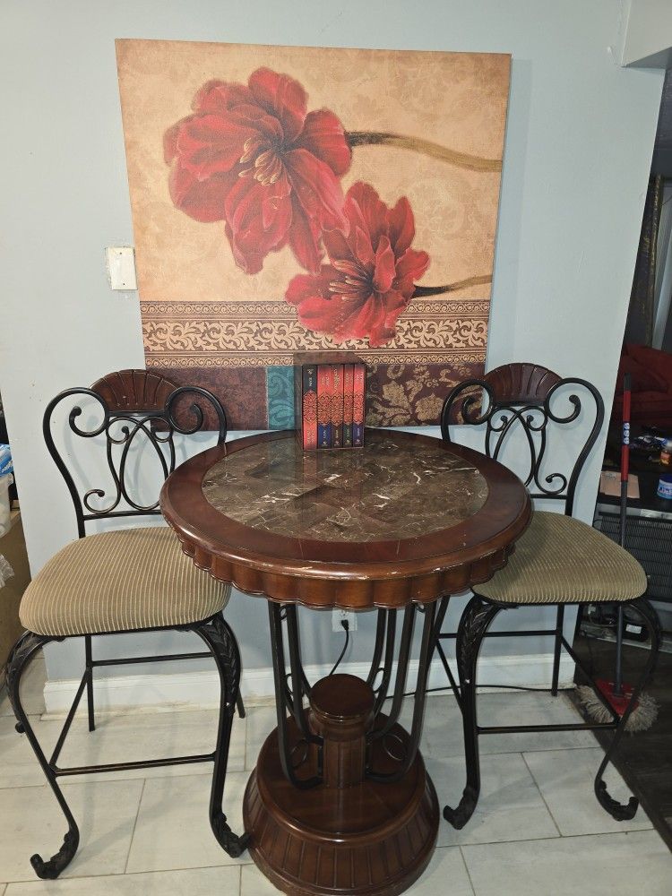 Bar Stools End Table