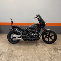 2021 HARLEY-DAVIDSON SOFTAIL STREET BOB