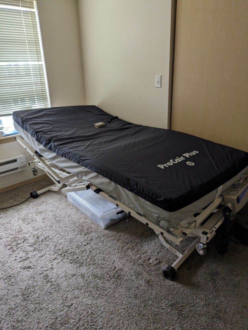 Electric Hospital Bed With Alternating Air Control For Mattress