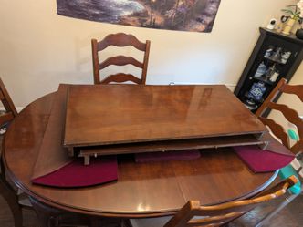 Dining room table