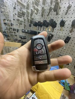Ford cars keys
