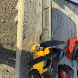 Dewalt Chainsaw 60v